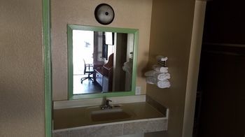 Budget Inn Edinburg Extérieur photo